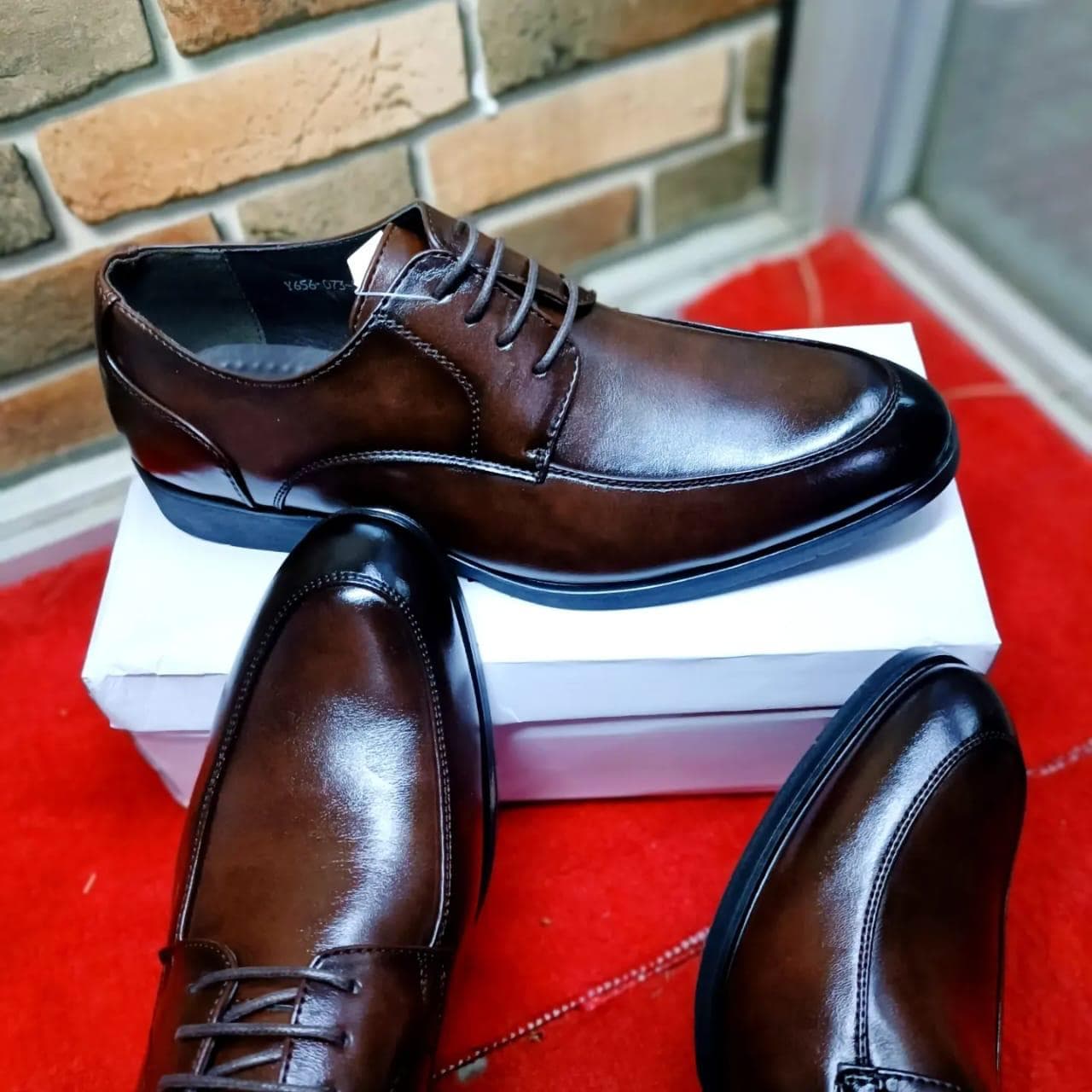 laced officials Blossom Shoe 